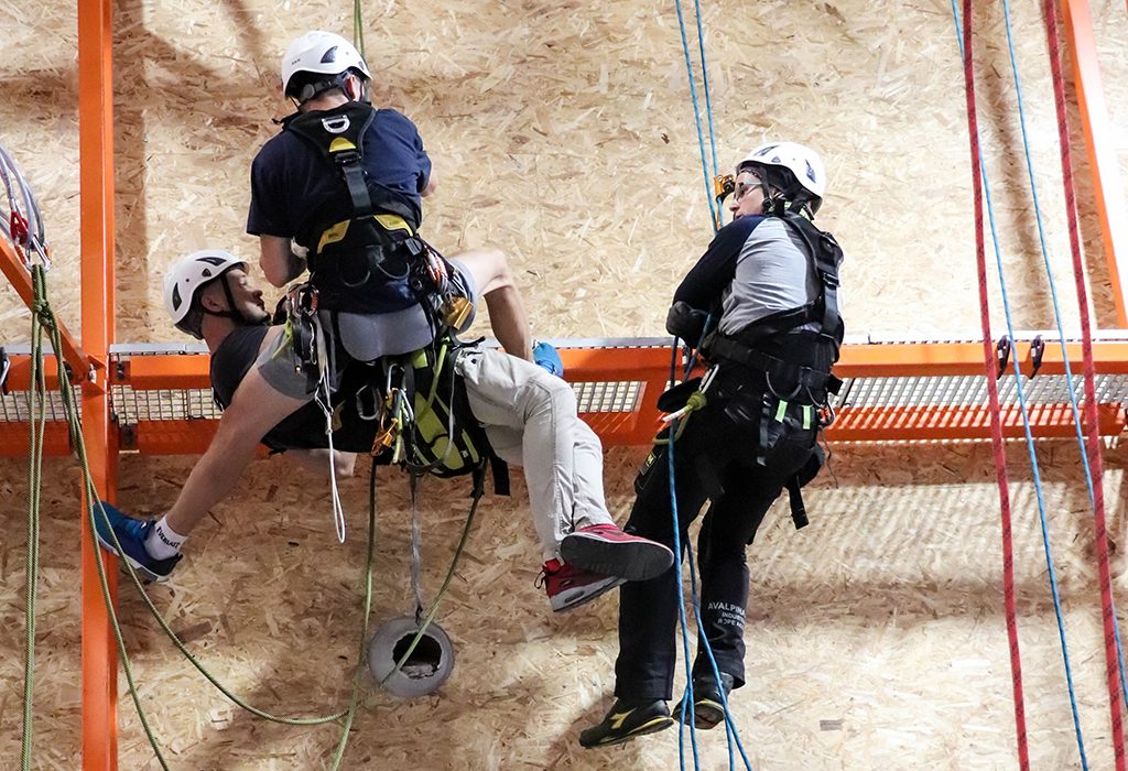 IRATA level 2 rope access training in IQTC IRATA level 2 rope access training in IQTC